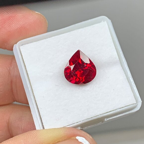 Elegant Red Gemstone Teardrop ruby - Picture 6 of 13
